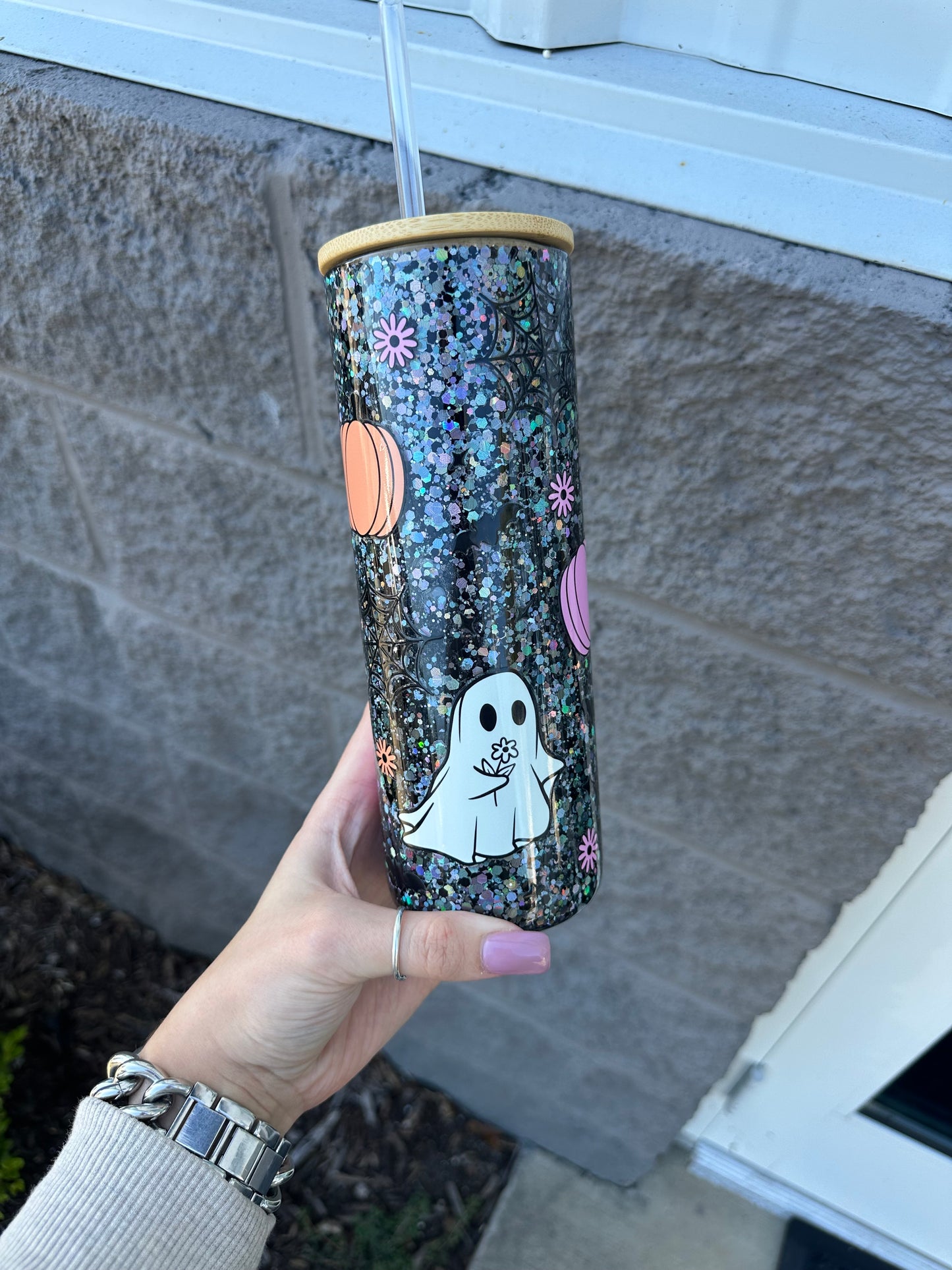 Black Holographic w/ ghosts, pumpkins, and spider webs 25oz