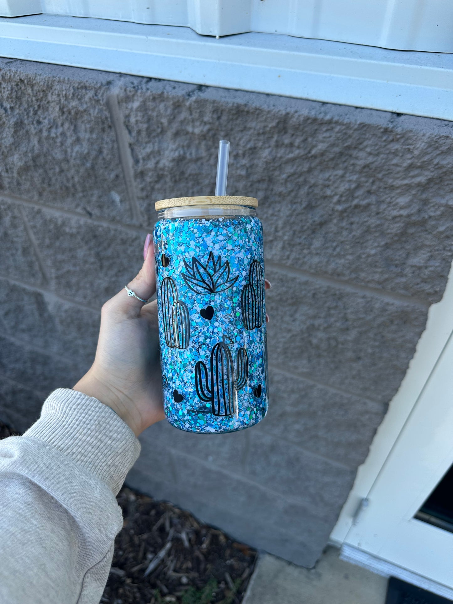 Blue & White w/ cactus 16oz